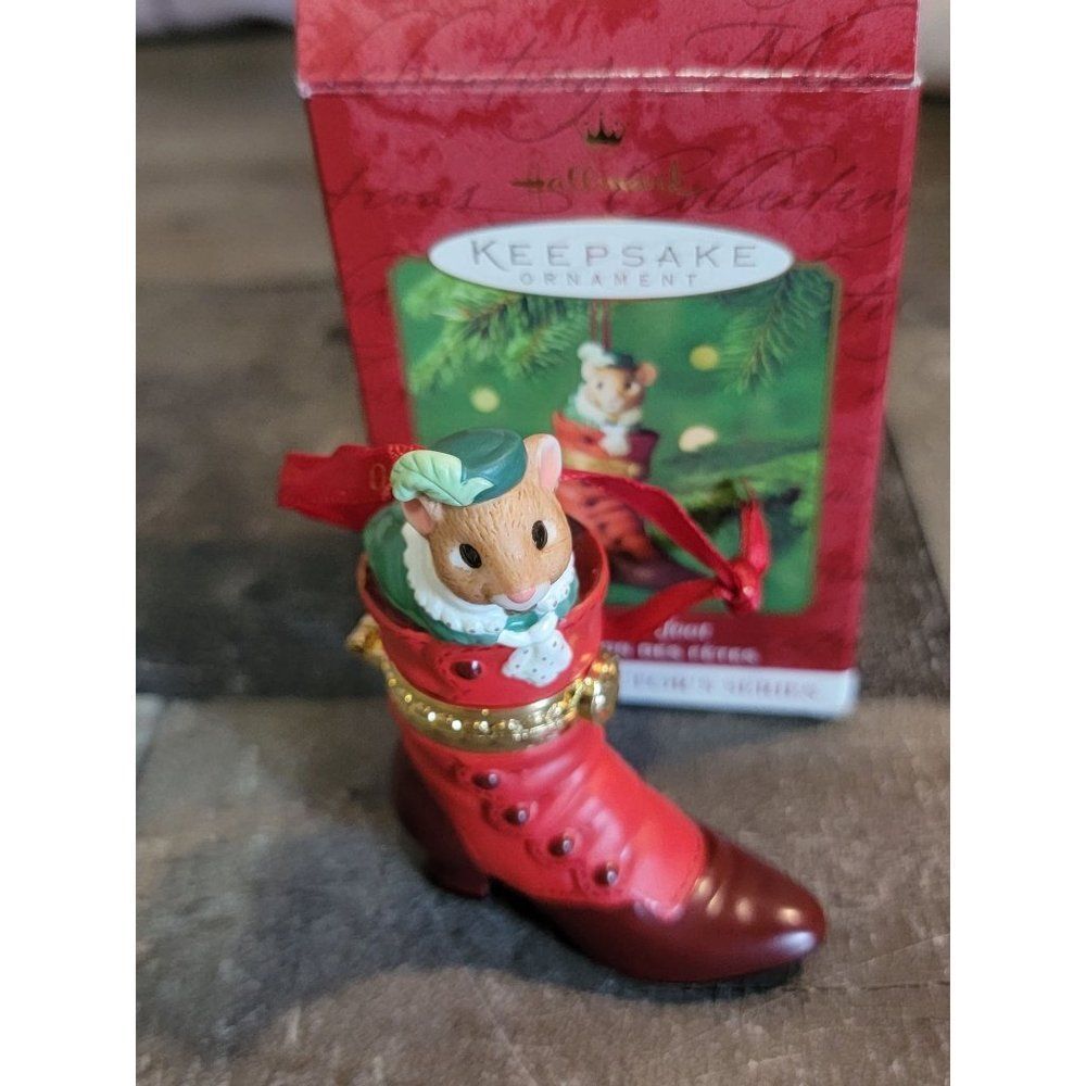 Hallmark 2000 fashion afoot ornament Xmas Decor Mouse mice